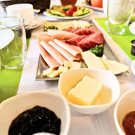 Kert Panzio 3* Шарошпатак